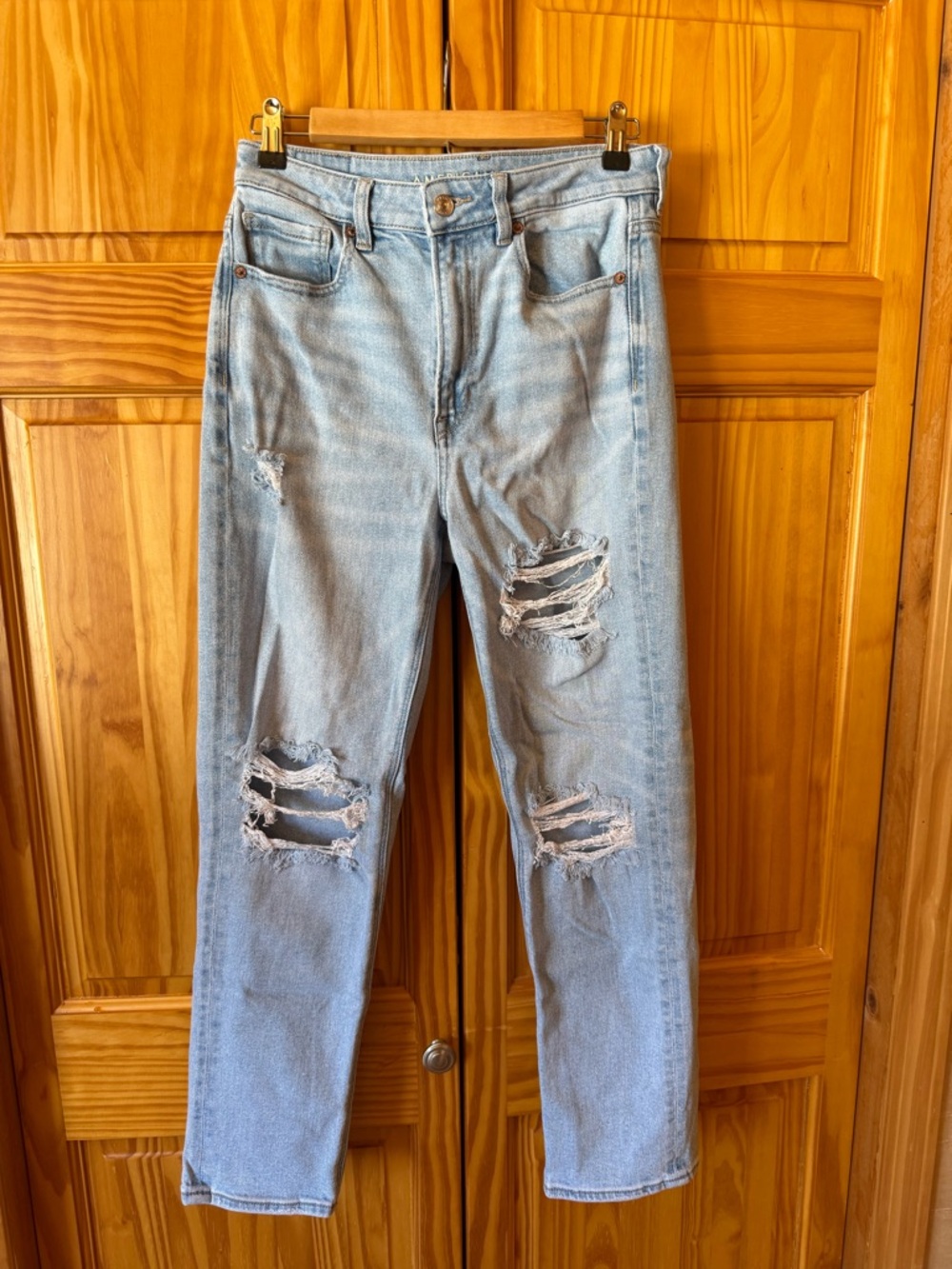 American Eagle mom straight jeans